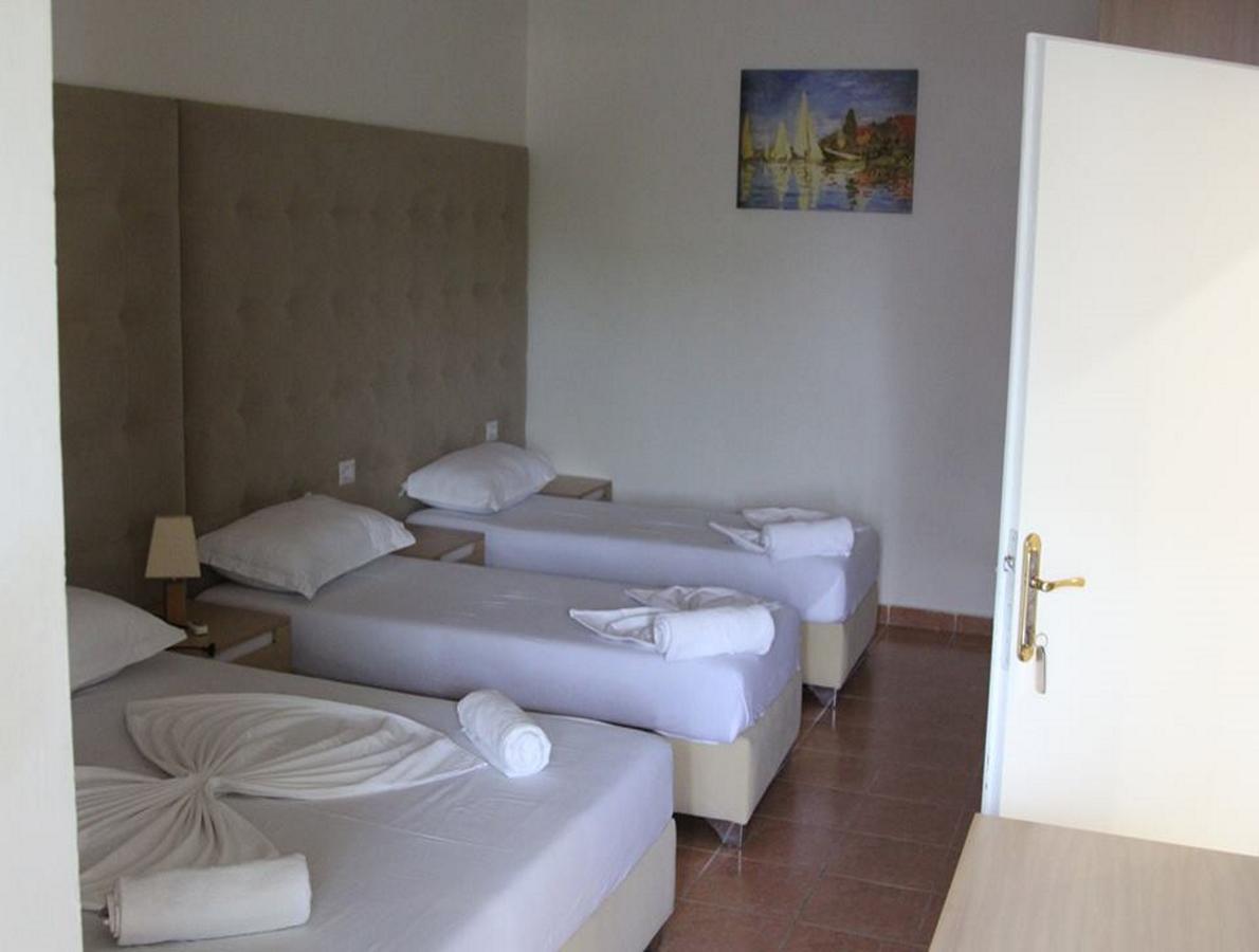 Freskia Resort Velipoje Bagian luar foto