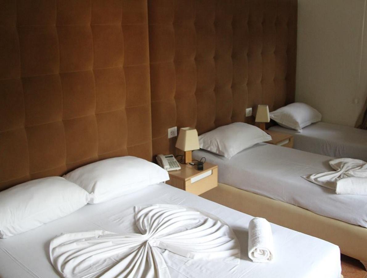 Freskia Resort Velipoje Bagian luar foto