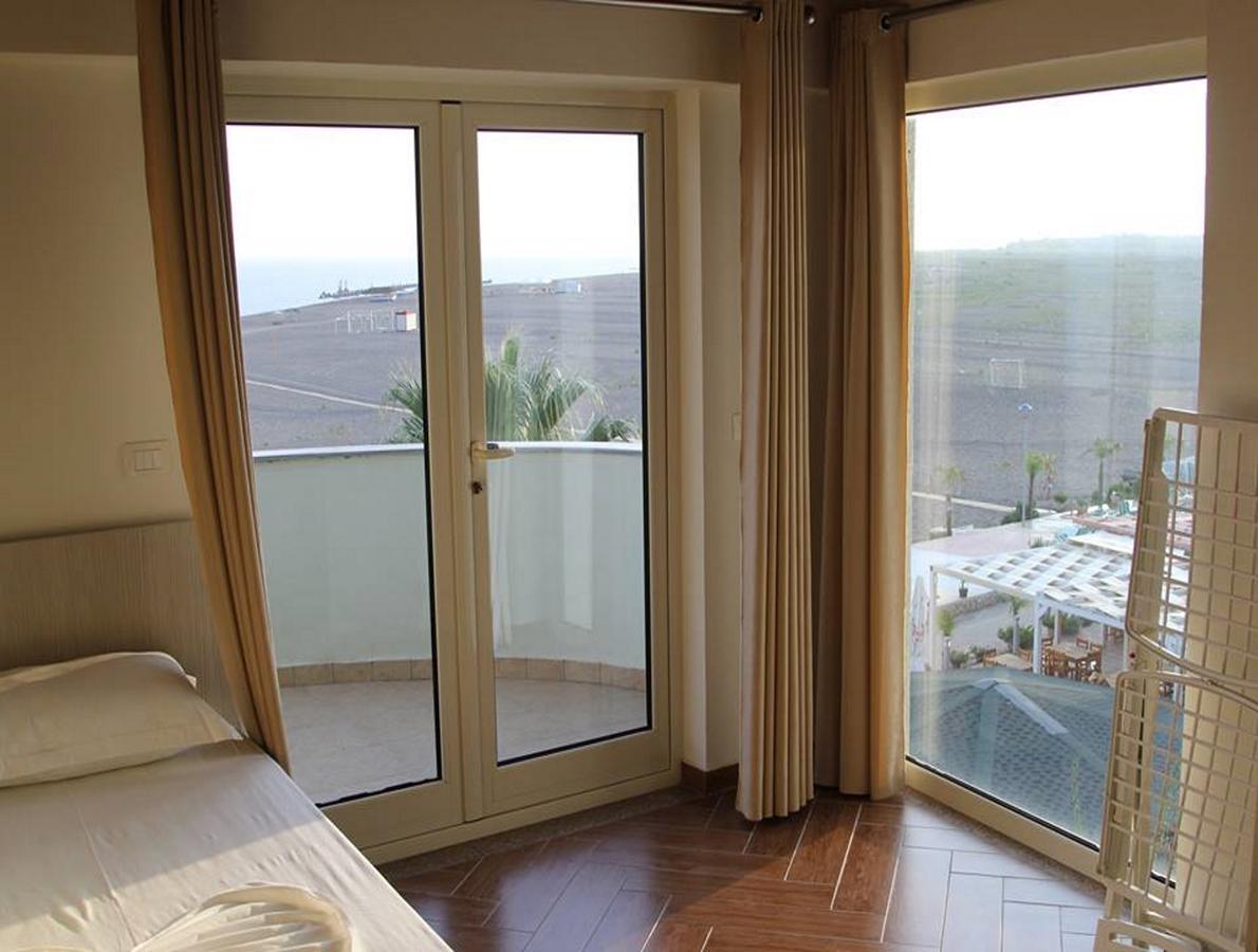Freskia Resort Velipoje Bagian luar foto